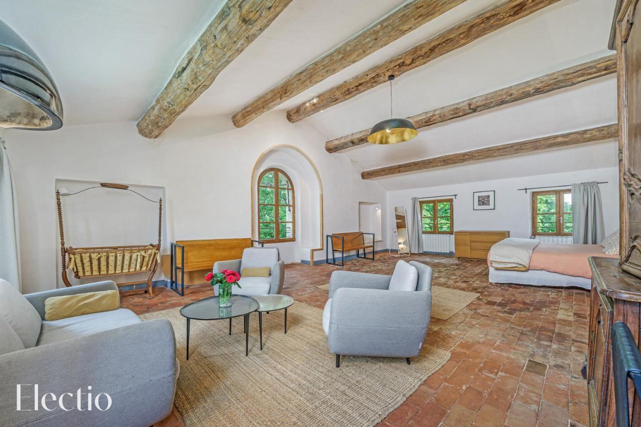 Hotel Parenthèse en Luberon Rustrel Esterno foto