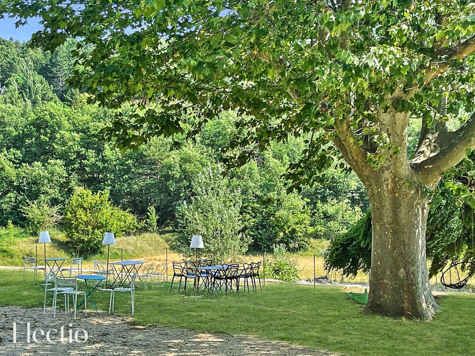 Hotel Parenthèse en Luberon Rustrel Esterno foto